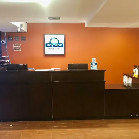 Days By Wyndham Brooklyn Borough Park 3*