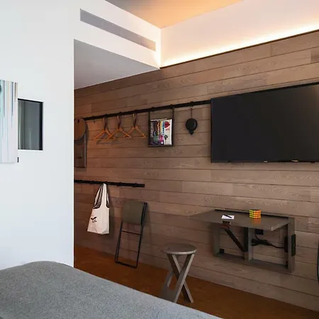 Moxy Nyc Downtown Hotel 3*