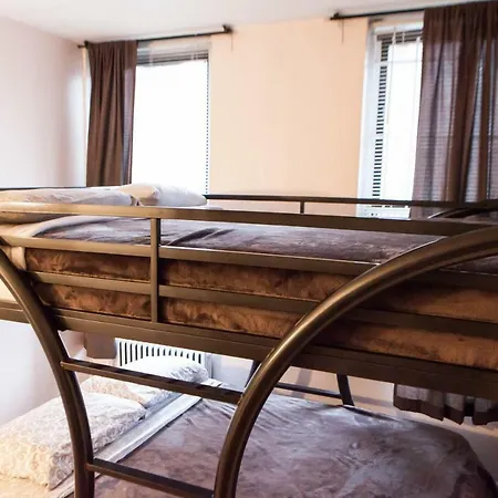 Times Square Apartment *