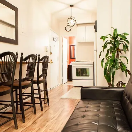 Times Square Apartment *