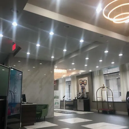 Letap Near Airtrain Jfk Airport 3*