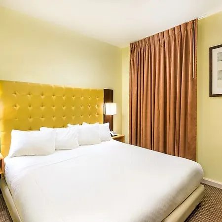 Park West Hotel 3*