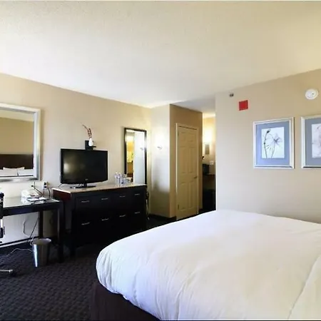 Doubletree By Hilton Jfk Airport 3*