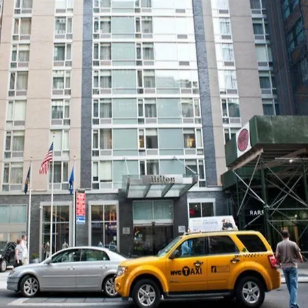 Hilton Fashion District Hotel 4*