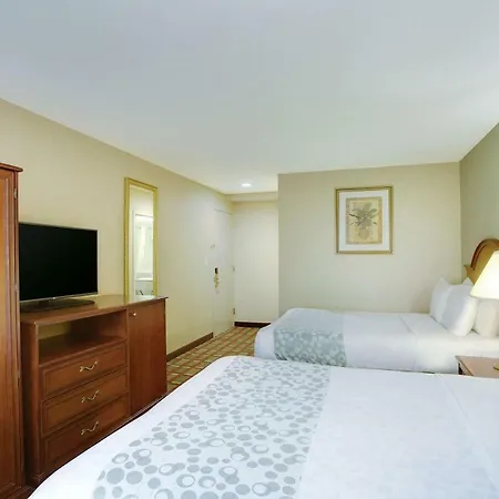 La Quinta By Wyndham Queens New York