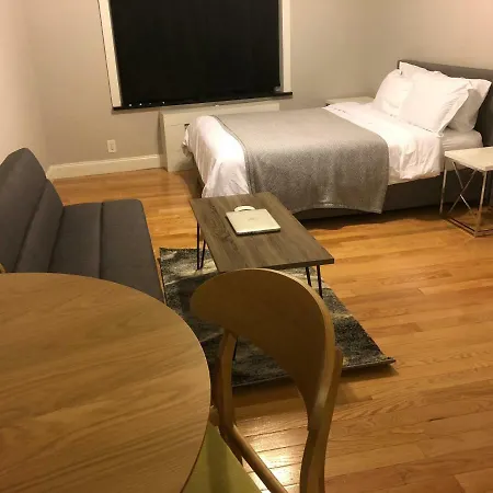 Gorgeous Studio In Central Park Times Square *