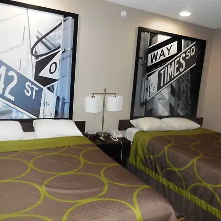 Super 8 By Wyndham Jamaica North Conduit Hotel 2*