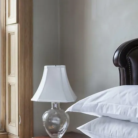 3rd Place By Onefinestay