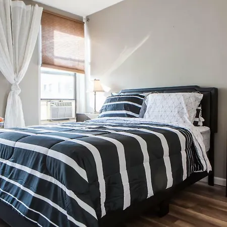 Times Square Apartment New York
