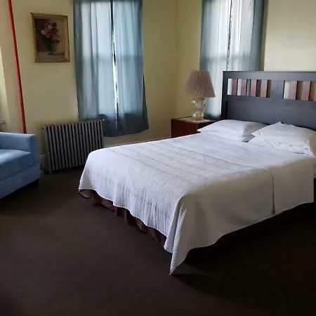 Harbor House Bed & Breakfast New York