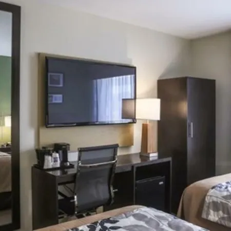 Days By Wyndham Brooklyn Borough Park Hotel
