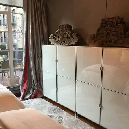 Private Nyc Duplex Perfect Refuge! Apartment *