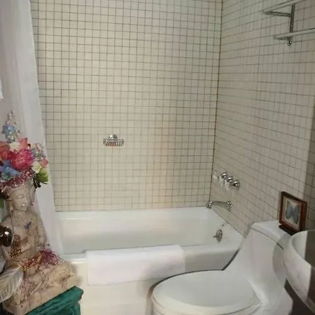 Private Nyc Duplex Perfect Refuge! Apartment *