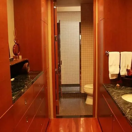 Private Nyc Duplex Perfect Refuge!