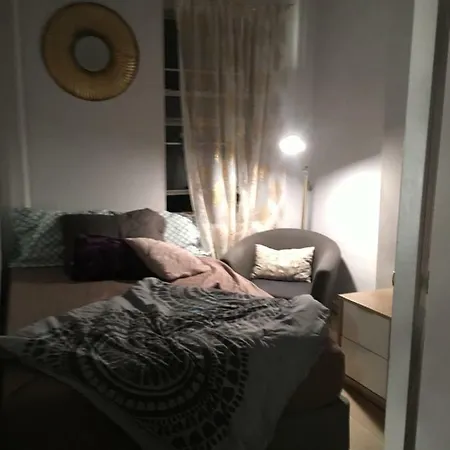 Apartment Lovely 2bedroom With Baclyard New York