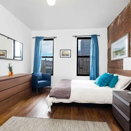 Spacious 3br/1ba Apt Mins To Columbia University *