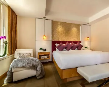Concorde Hotel 4*
