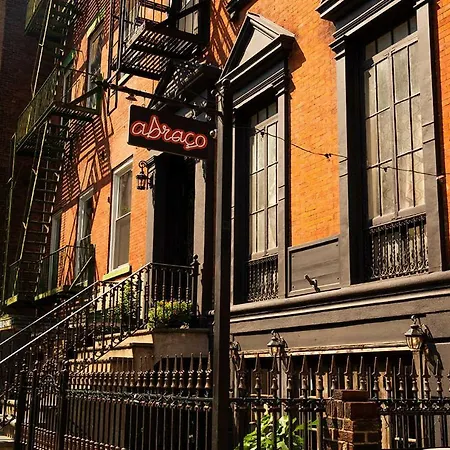 Brand New & Quiet Apt In The Village *