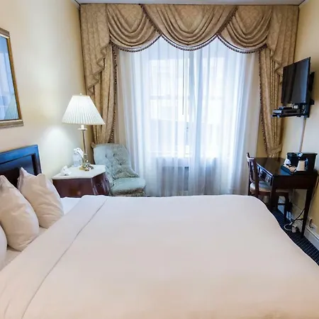 Hotel 3 West Club 3*