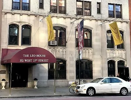 Leo House Hotel 3*
