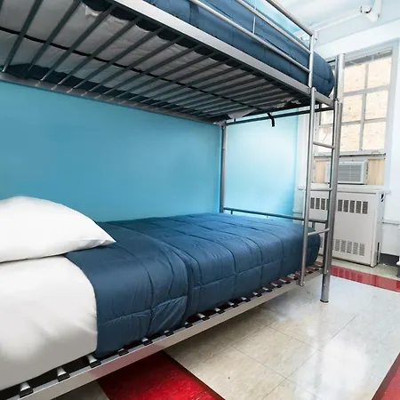 Hostel West Side Ymca