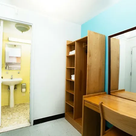 Hostel West Side Ymca