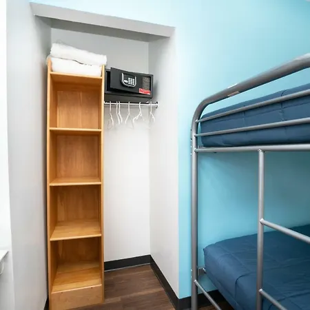 West Side Ymca Hostel *