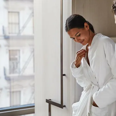 Hotel Four Seasons Downtown 5*