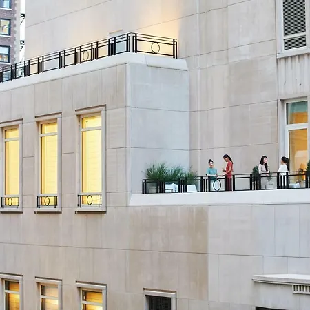 Hotel Four Seasons Downtown 5*