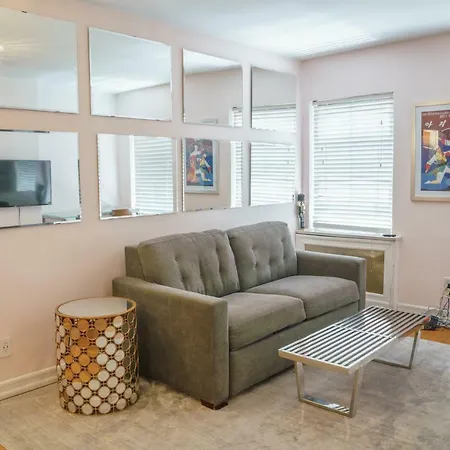 Apartment 36th Street
