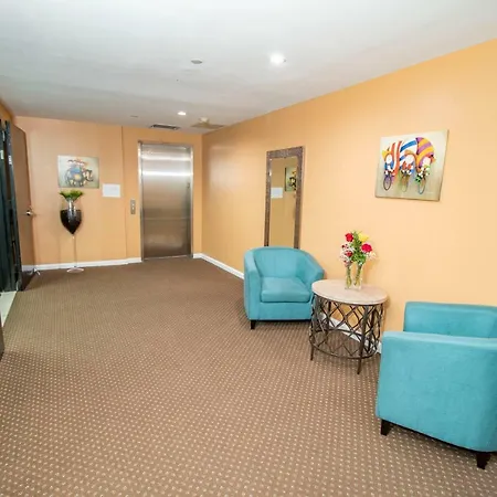 Canal Loft Hotel 2*