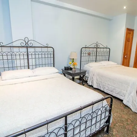 The Historic Blue Moon - Nyc 4*