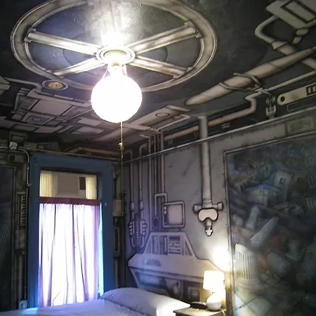 Hotel Carlton Arms
