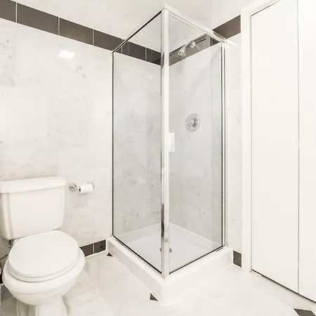 New Glamorous 4 Bedroom/3 Ba Duplex In Murray Hill Apartment *