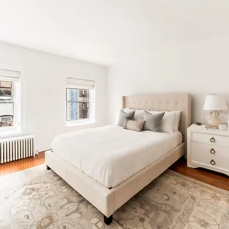 New Glamorous 4 Bedroom/3 Ba Duplex In Murray Hill New York