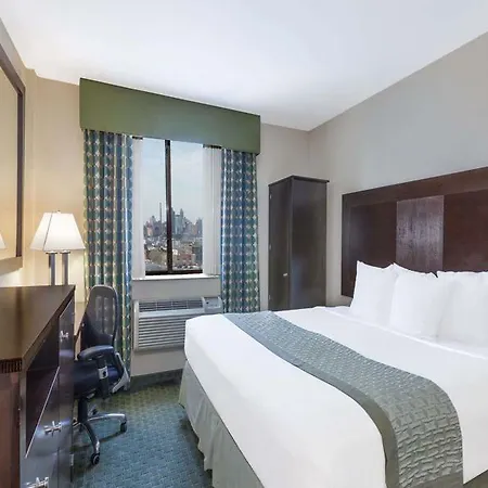 Royal 2* New York