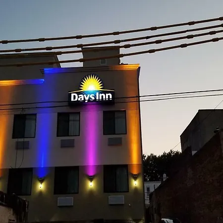 Hotel Days By Wyndham Brooklyn Marine Park