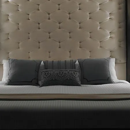 Carlton Hotel, Autograph Collection 4* New York