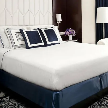 By Marriott Manhattan/central Park 4*