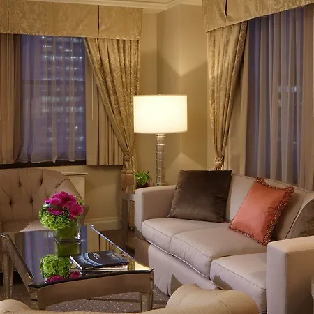 Hotel Warwick