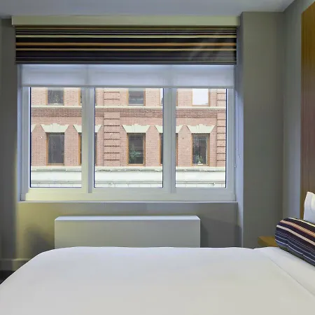 Aloft By Marriott Harlem Hotel New York