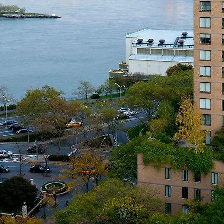 Courtyard By Marriott Manhattan Upper East Side Hotel 3*