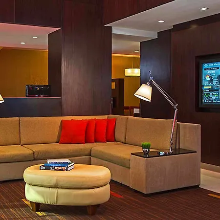 Courtyard By Marriott Manhattan / Soho Hotel