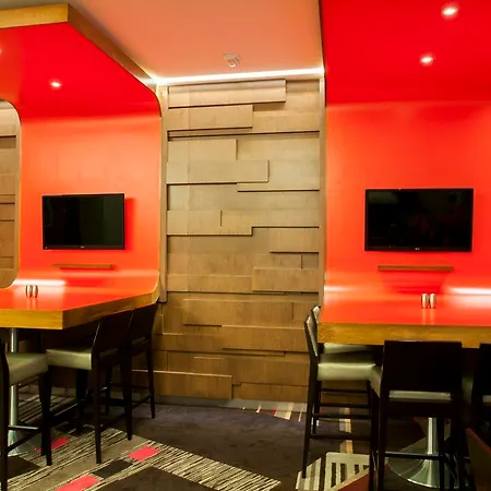 Courtyard By Marriott Times Square West Hotel New York