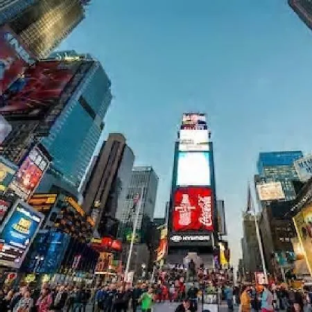 Hyatt Place - Times Square Hotel 4*