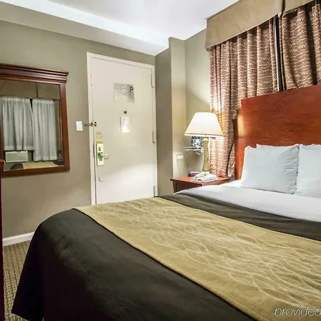 Hotel La Quinta By Wyndham Park New York
