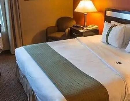 The Laguardia Hotel