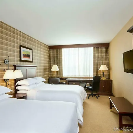 Sheraton Jfk Airport Hotel 3*