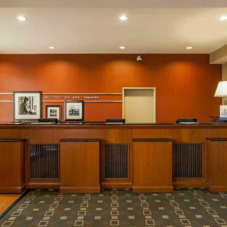 Hotel Hampton - Laguardia Airport