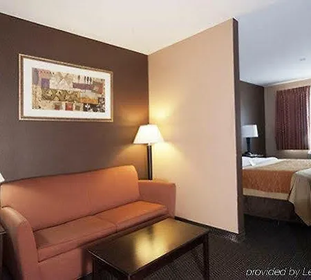 Travelodge By Wyndham Queens Hotel New York